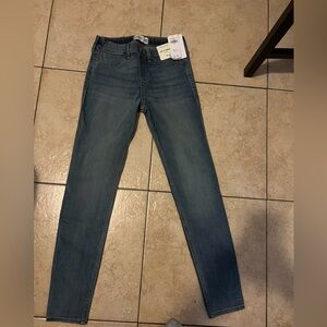 Abercrombie Kids - NWT - Skinny Jeans 15/16